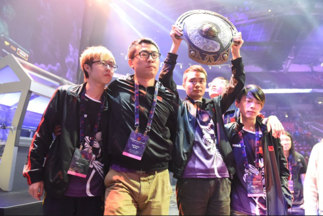 WE赛后更博：很抱歉，我们在这个赛季还是未能再进一步