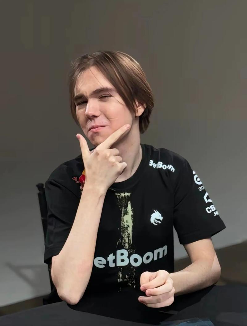 LPL夏季赛W2D1：Theniu首发对位Solokill，LGD挑战BLG